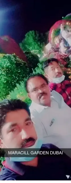 SELFI TAKEN WITH MY BIG BROTHER AND FRIEND